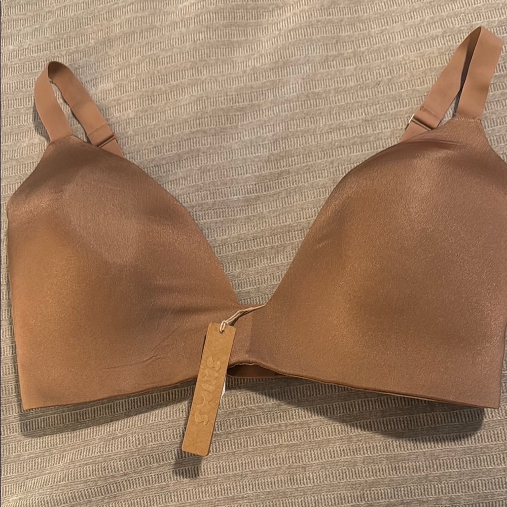 Skims Seamless Tan Bra